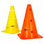 Pachołek treningowy z otworami 38 cm